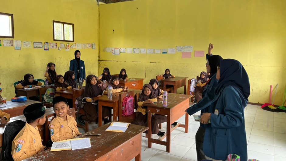 RANTING, Menumbuhkan Mimpi dan Keberanian Siswa MI Miftahul Huda I Desa Sambimulyo, Banyuwangi